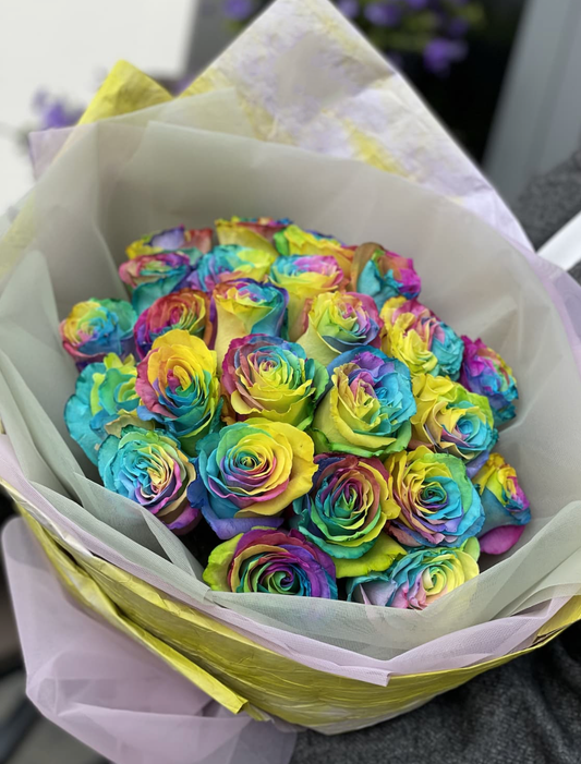 Bouquet „Rainbow Love“ – 25 Regenbogen-Rosen