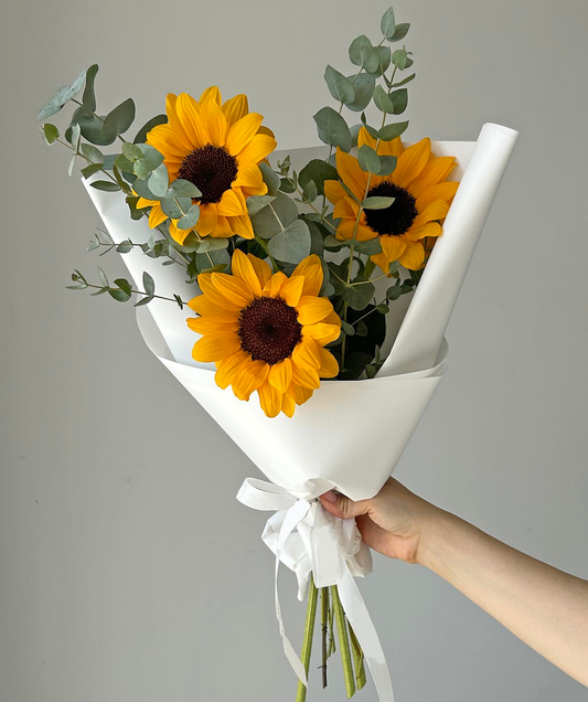 Blumenstrauß „Sonne in den Händen“