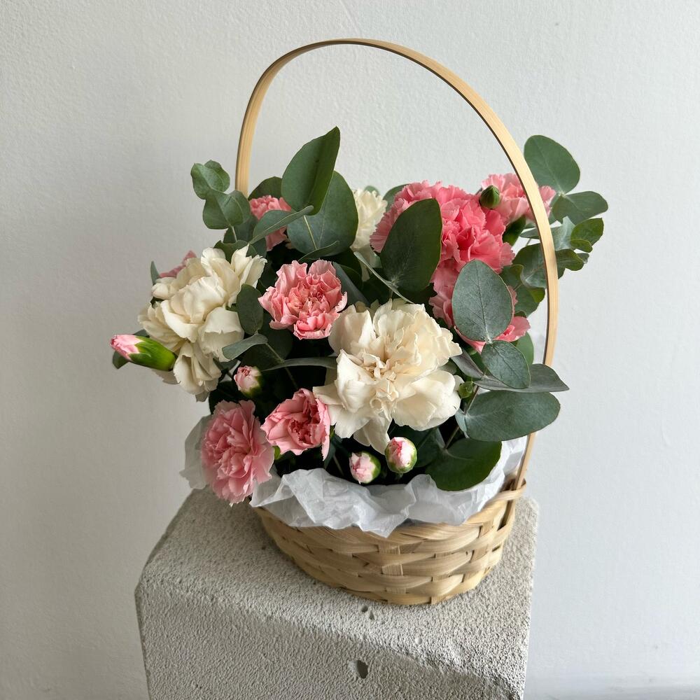 Korb mit Blumen